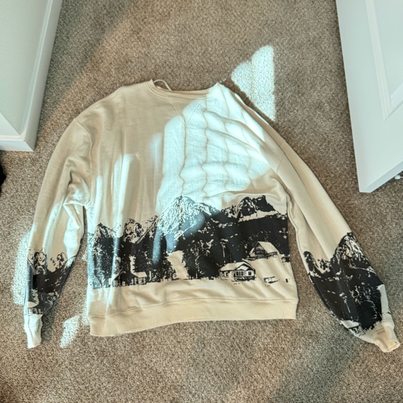 We The Free Tops - We The Free Classic Oversized Beige and Black Graphic Sweatshirt